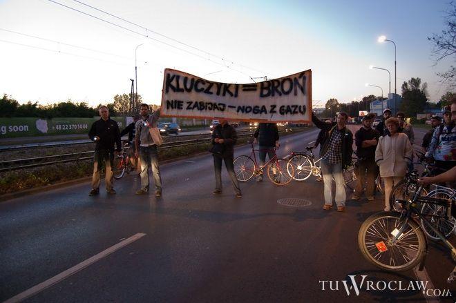 Rowerzyści apelują do policji: łapcie sprawców, a nie ofiary