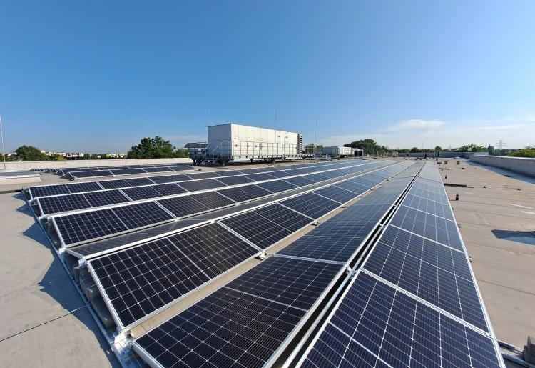 Odnawialne źródła energii. Wrocławski sklep postawił na fotowoltaikę