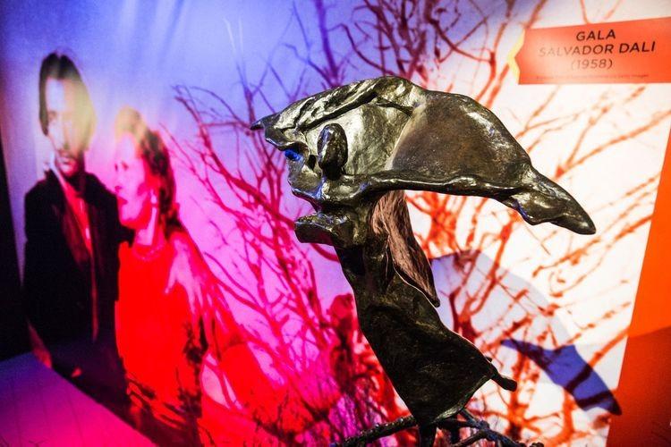 Spotkanie z Piotrem Metzem na wystawie „Dali, Warhol - geniusz wszechstronny”