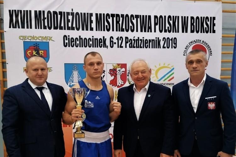 Wrocławianin mistrzem Polski młodzieżowców w boksie