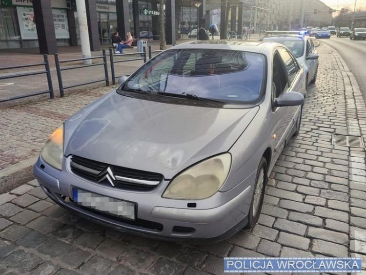 Gruzin jeździł po Wrocławiu rozpadającym się citroenem. Prawo jazdy kupił za kilkaset złotych