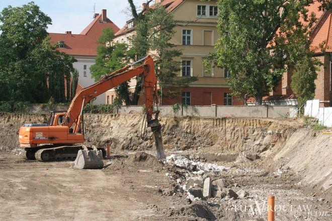 Hotel na Ostrowie Tumskim jednak powstanie. Trwają prace przygotowawcze
