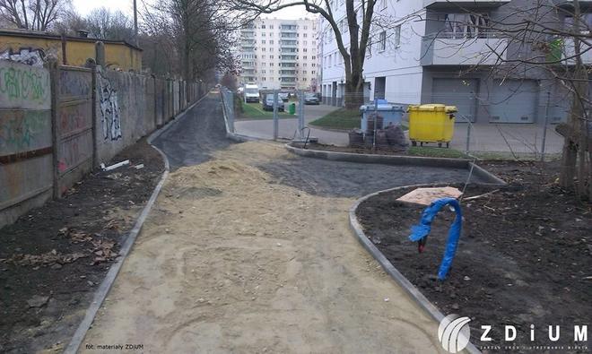 Koniec budowy łącznika na Kiełczowskiej. Pieszym i rowerzystom będzie wygodniej [FOTO]