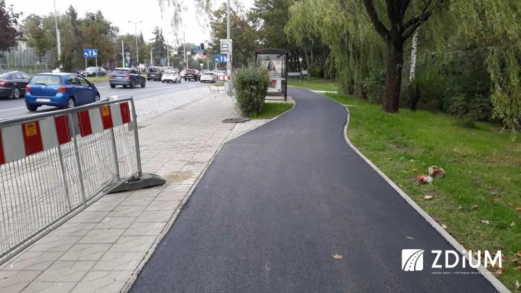 Utrudnienia dla kierowców przy wjeździe do Wrocławia. Budowa drogi rowerowej [ZDJĘCIA]