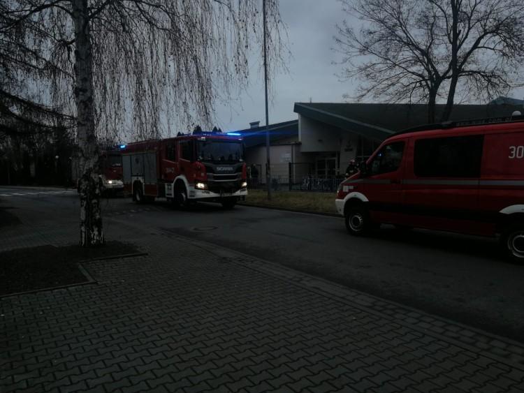 Gaz na Oporowie. Trzeba była ewakuować szkołę [ZDJĘCIA]