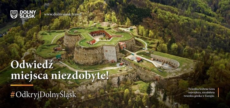 Góry, zamek, jaskinia i wiele więcej. Zobacz 9 niesamowitych atrakcji Dolnego Śląska! [ZDJĘCIA]