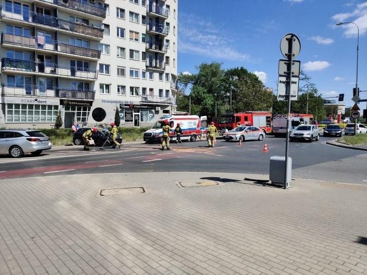 Wypadek na Strzegomskiej. Ogromne utrudnienia na skrzyżowaniu