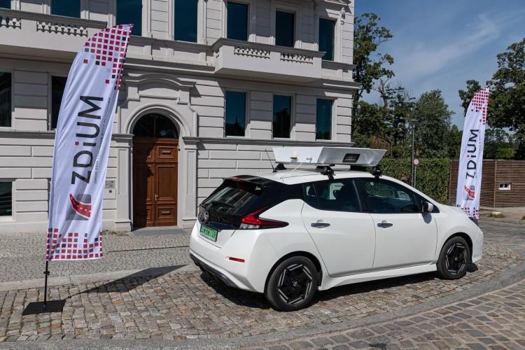 Wrocław: Nowy sposób kontroli w strefie parkowania. Samochody z kamerami