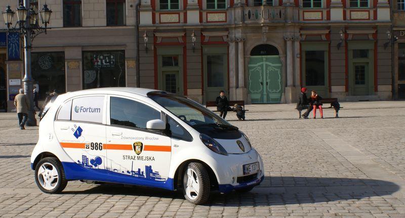 Samochód elektryczny dla straży miejskiej