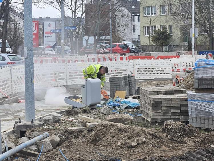 Remont ważnego skrzyżowania na Maślicach spóźniony już o kilka tygodni