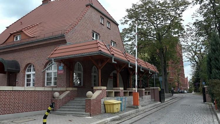 Straż Miejska Wrocławia przeniosła się do nowej komendy [WIDEO]