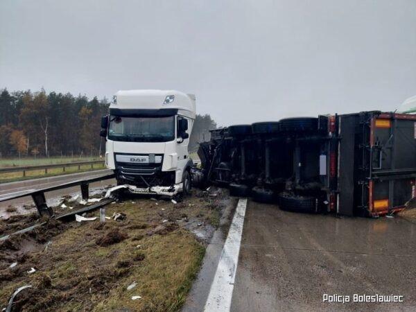 Autostrada w kierunku Wrocławia i Zgorzelca zablokowana! Dwa wypadki sparaliżowały ruch