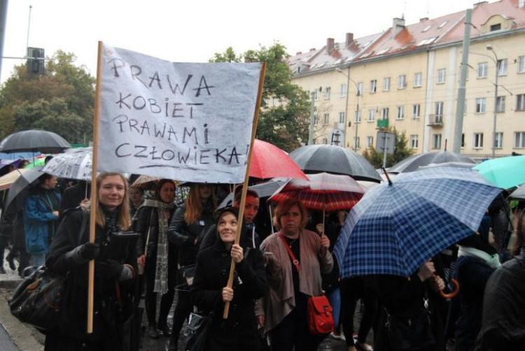 Kobiety znów wyjdą na ulice Wrocławia (UTRUDNIENIA DLA KIEROWCÓW)
