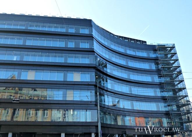 Dwa biurowce w centrum Wrocławia zostaną włączone do legnickiej strefy ekonomicznej? Chce tego międzynarodowy inwestor