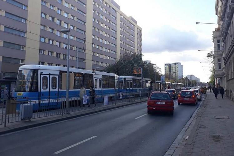 Awaria tramwaju na Grabiszyńskiej. Objazdy dla czterech linii