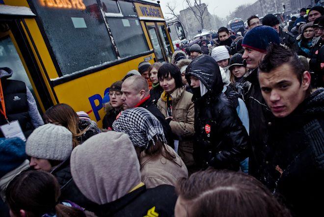 Bijemy rekord Guinnessa w liczbie osób w autobusie