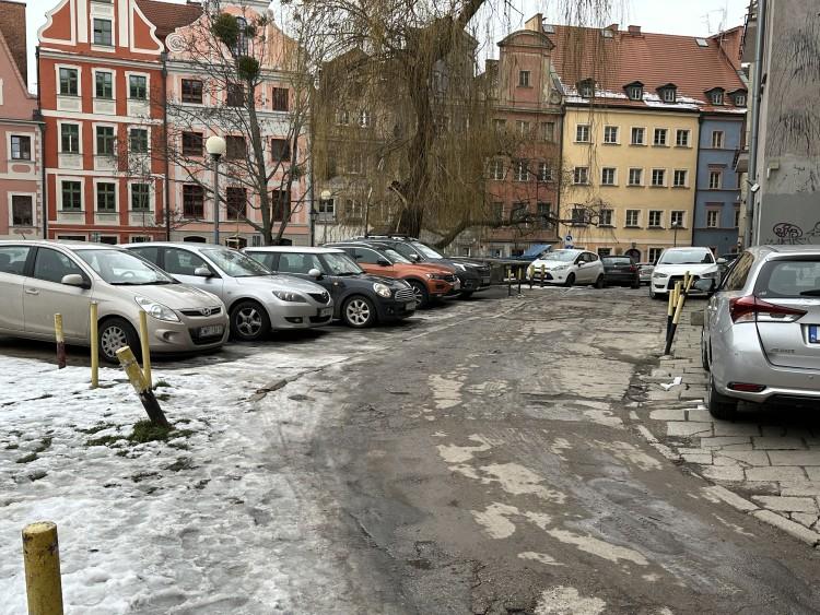 Oto 10 darmowych parkingów w centrum Wrocławia. Nie zapłacisz ani złotówki!