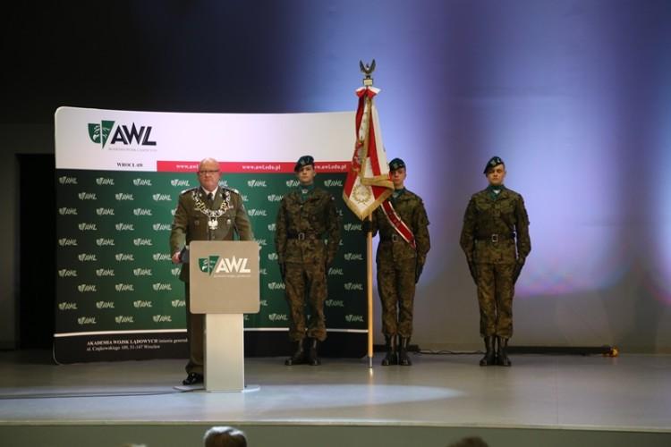 Minister Błaszczak na inauguracji roku wrocławskiej uczelni: „To bardzo silna marka” [ZDJĘCIA]