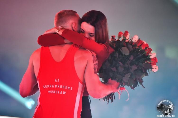 AZ Supra Brokers - sportowo poza podium, medialnie na medal