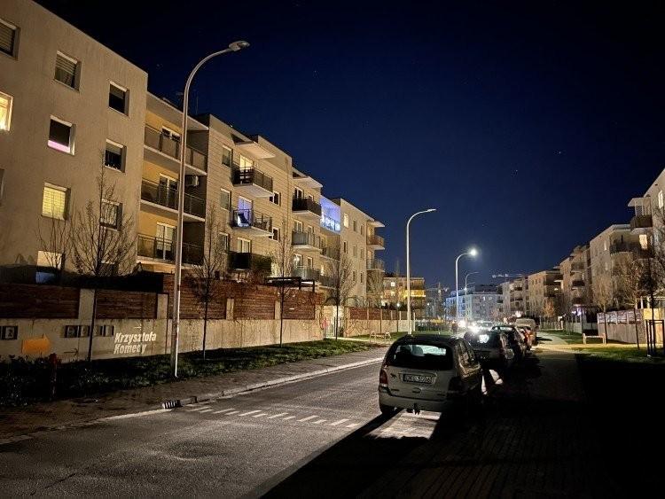 Ciemności na Jagodnie ciąg dalszy. Od kilku miesięcy naprawiają kabel