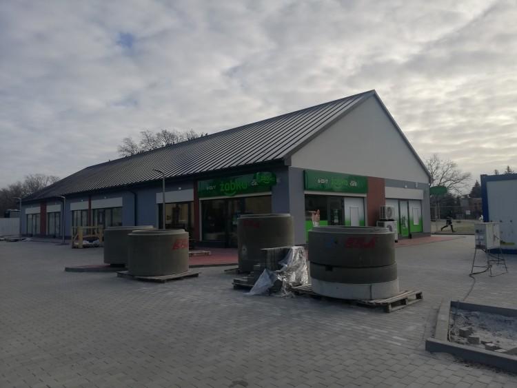 Wrocław: tutaj powstaje osiedlowe centrum handlowe [ZDJĘCIA]