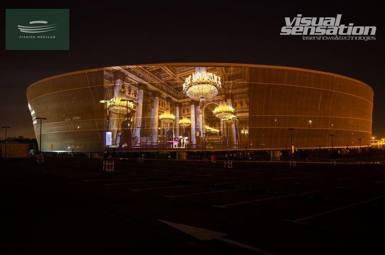 Kino na Stadionie Wrocław. Dodatkowy seans i pokaz laserowy