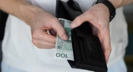 Tyle naprawdę zarabia się we Wrocławiu i „obwarzanku”. Stolica regionu w tyle za sąsiadami