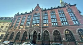 Oto zakamarki byłej biblioteki uniwersyteckiej, która stoi tuż przy wrocławskim Rynku. Czytelnicy nie oglądali tych miejsc