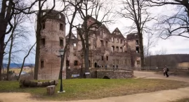 Dolny Śląsk: godzinę drogi od Wrocławia czeka zamek, który warto odkryć przed innymi