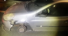 18-latek jechał na samej feldze. Zatrzymali go inni kierowcy