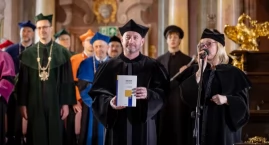 Ukraiński poeta doktorem honoris causa UWr. „Prawo do szczęścia mimo wojny”