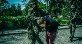 Alarm w Leśnicy. Bomba przy wjeździe do bazy wojskow&hellip;