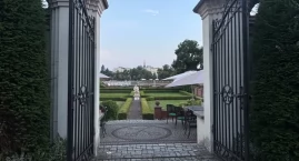 Tajemniczy Ogród we Wrocławiu ukryty za bramą. A jak&hellip;
