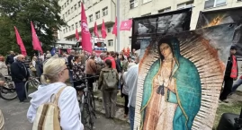 Dzwonią do szpitala, grożą i wyzywają. Prolajferzy 