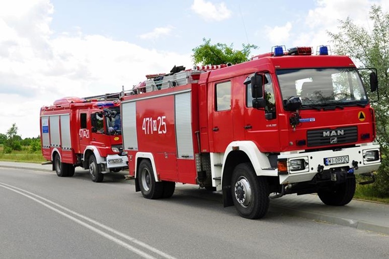 Nasielsk. Pożar domu w Studziankach. Z ogniem walczyło pięć zastępów straży pożarnej