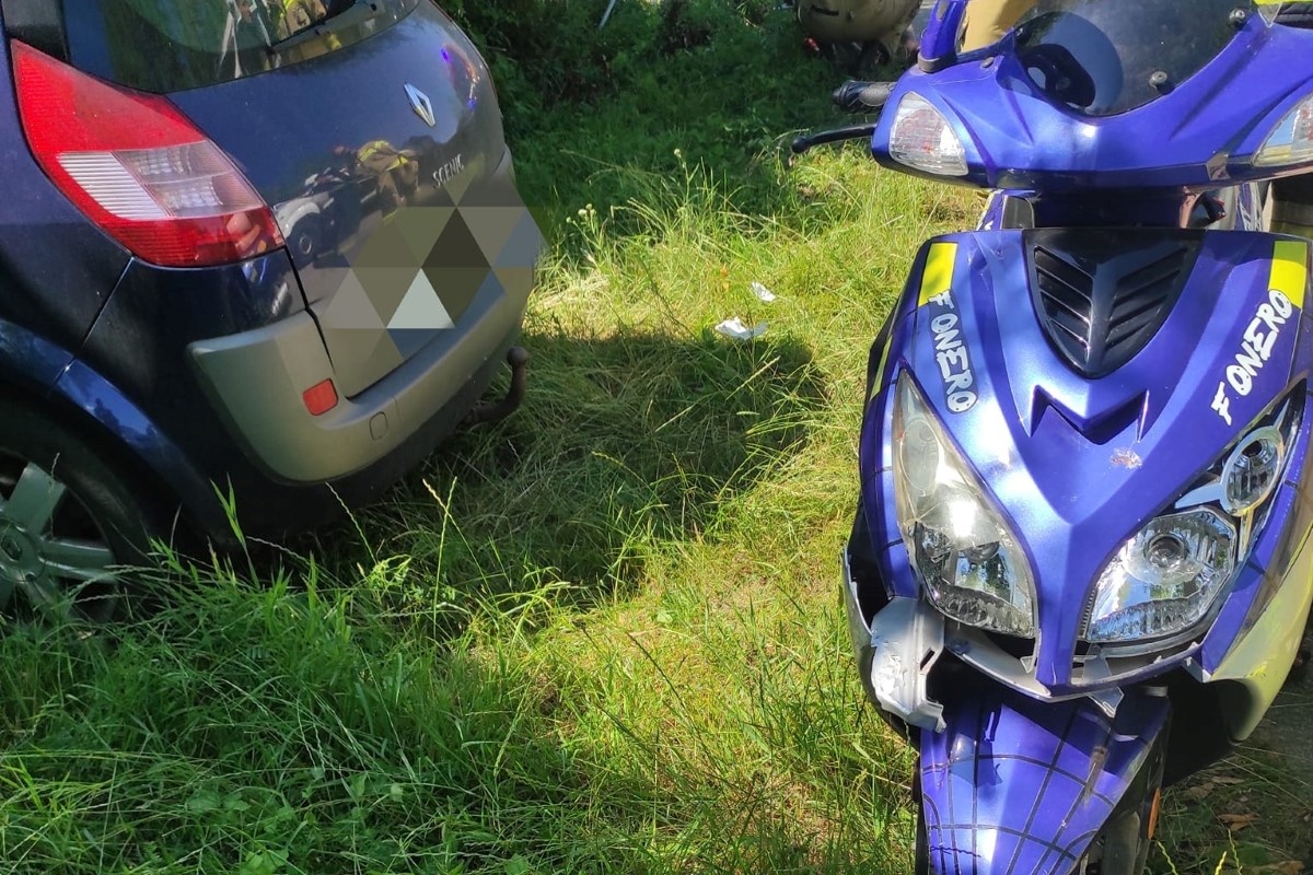 Leoncin. Wypadek z udziałem skutera w Wilkowie Polskim. Jedna osoba trafiła do szpitala