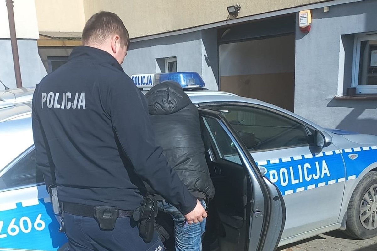 Nasielsk. Napadł na starszego mężczyznę i pobił go butelką. Po wszystkim poszedł do restauracji ze skradzioną saszetką