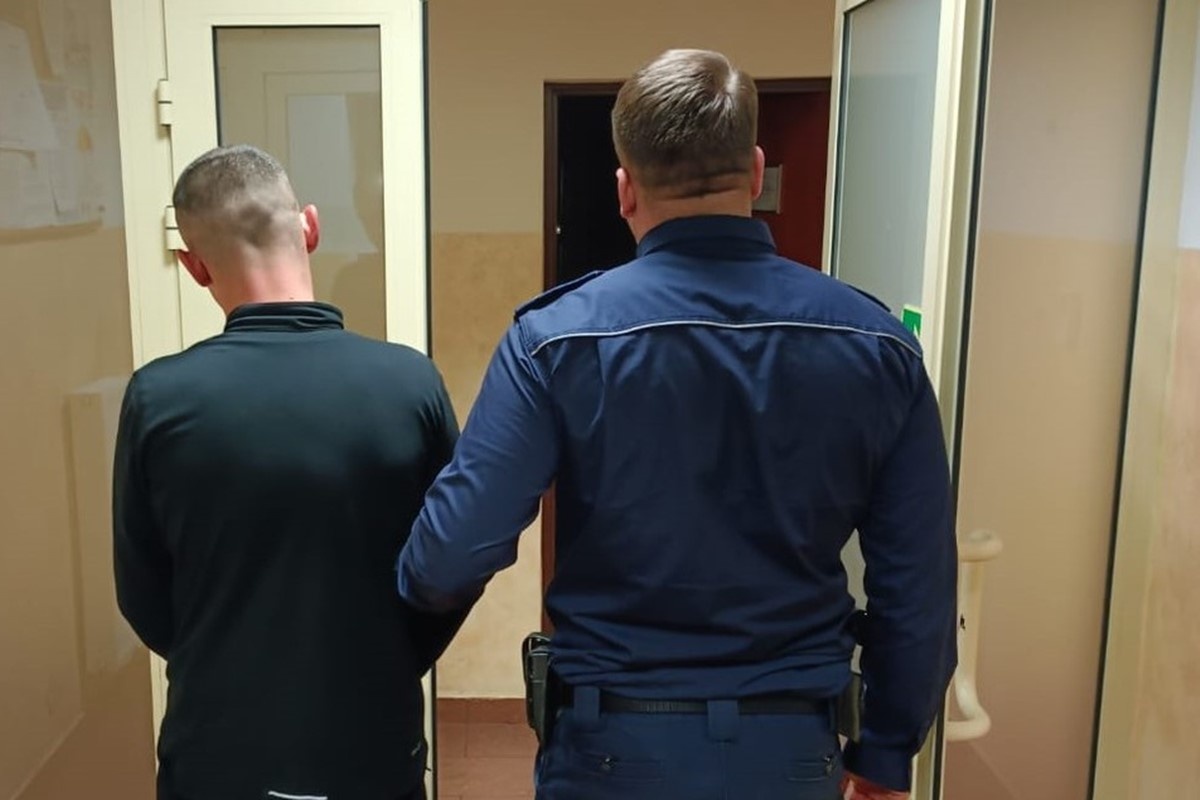 Zakroczym. Jechał na podwójnym gazie i z dwoma zakazami. Rozpoznali go policjanci