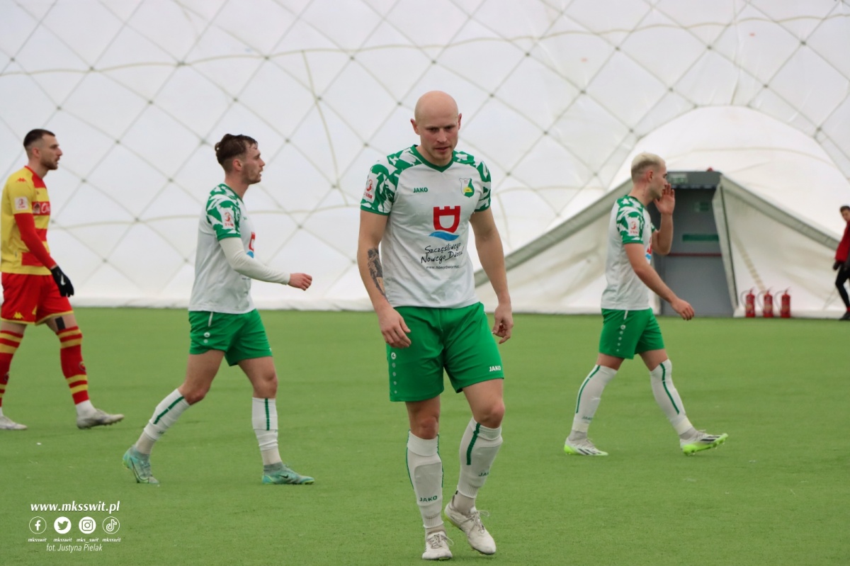 Jagiellonia II Białystok 1:0 Świt Nowy Dwór Mazowiecki. Czołówka ligi odjeżdża