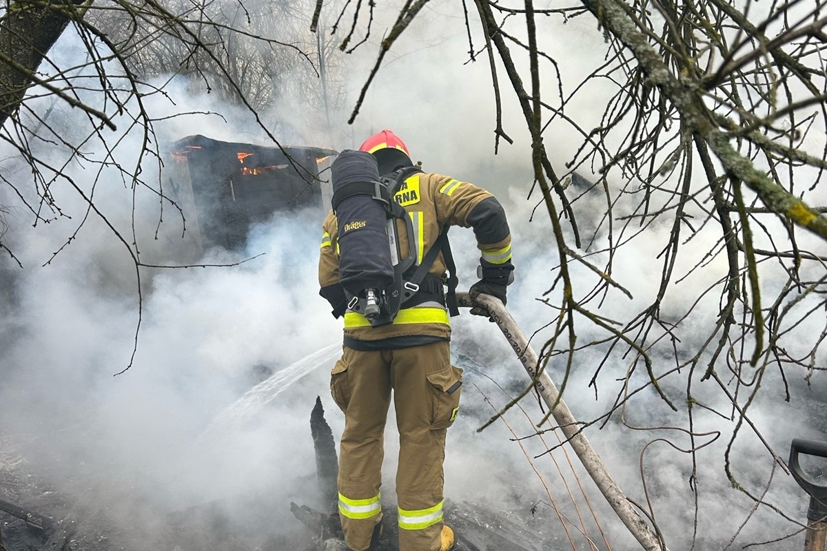 Nasielsk. W Studziankach spłonęła drewniana szopa z sianem. Prawdopodobnie doszło do podpalenia