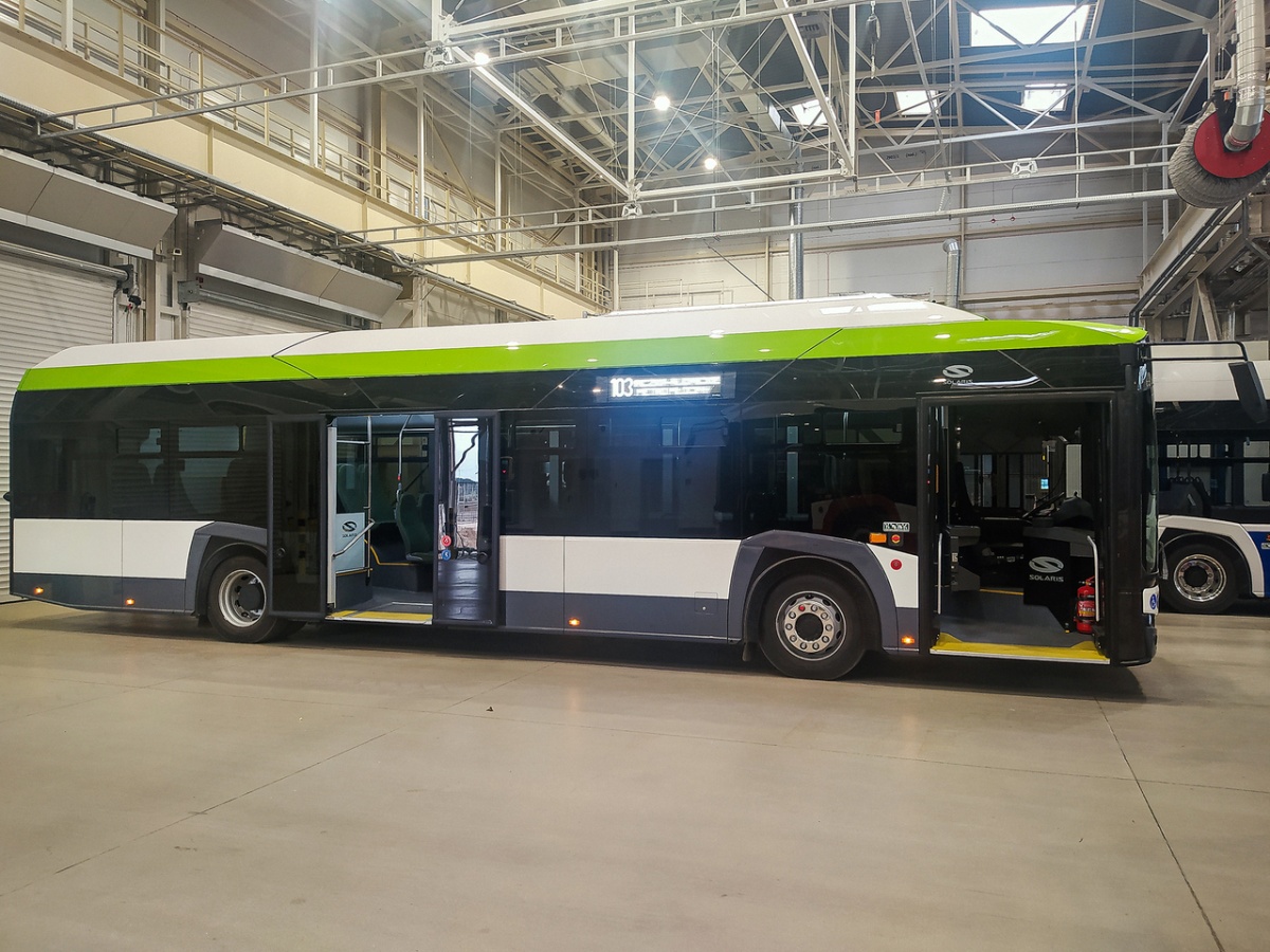 Gmina Pomiechówek kupiła pierwsze elektryczne autobusy. Na ulice wyjadą od przyszłego roku
