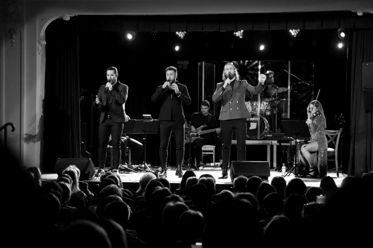 Za nami pierwszy koncert w odnowionym kasynie oficerskim. Bilety rozeszły się jeszcze przed zaplanowaną dystrybucją
