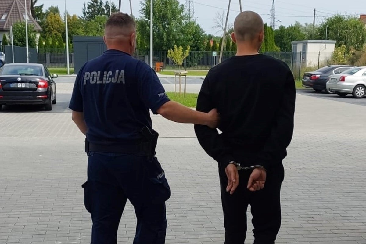 Nasielsk. 26-latek zaatakował nożem członka rodziny. Poszkodowany w ciężkim stanie trafił do szpitala