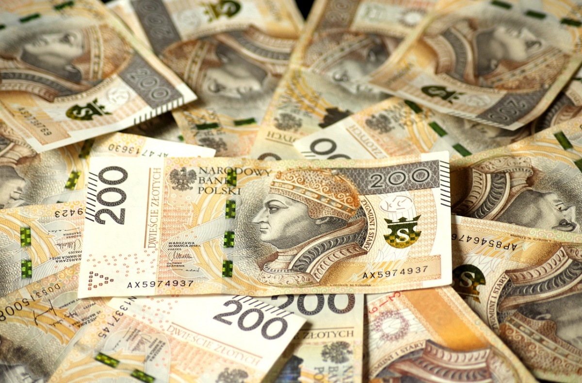 Dodatkowe miliony złotych dla samorządów. Gminy same zadecydują, co zrobią z pieniędzmi
