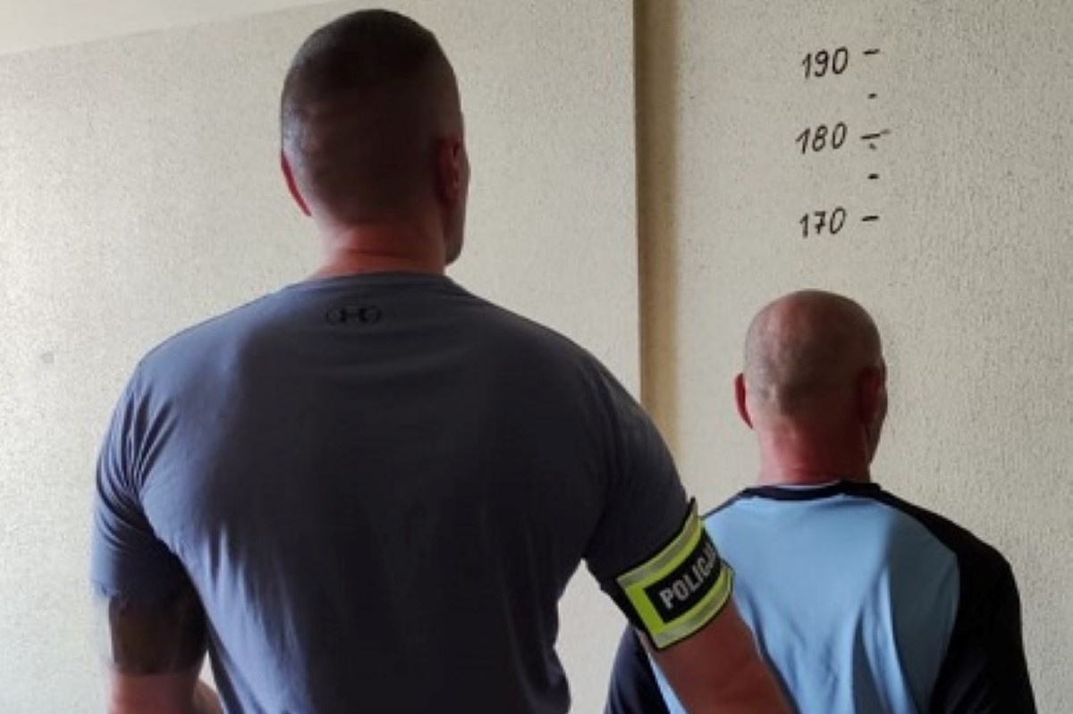 Nowy Dwór Mazowiecki.  Poszukiwany listem gończym 48-latek zatrzymany. Mężczyzna ma do odsiedzenia wyrok za kradzież z włamaniem