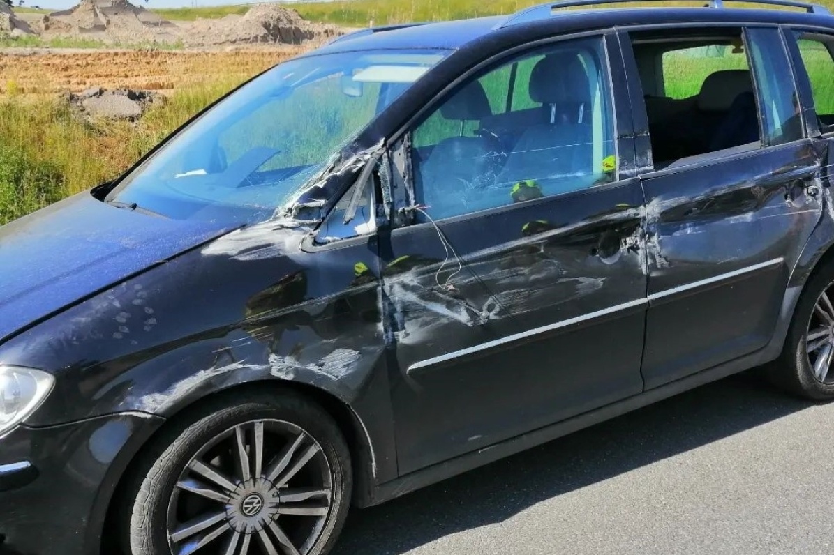 Zakroczym. Zderzenie BMW i Volkswagena na S7. Poszkodowana w wypadku była w stanie po użyciu alkoholu