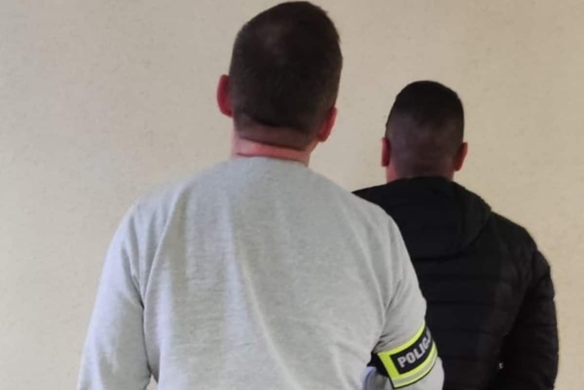 Nowy Dwór Mazowiecki. 29-latek poszukiwany listem gończym za przestępstwa narkotykowe został zatrzymany przez policjantów
