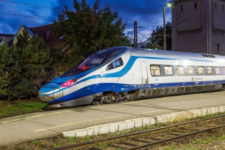 Powiat. Ruszają konsultacje w sprawie nowej linii kolejowej. 3 marca opublikują szczegółowe mapy tras
