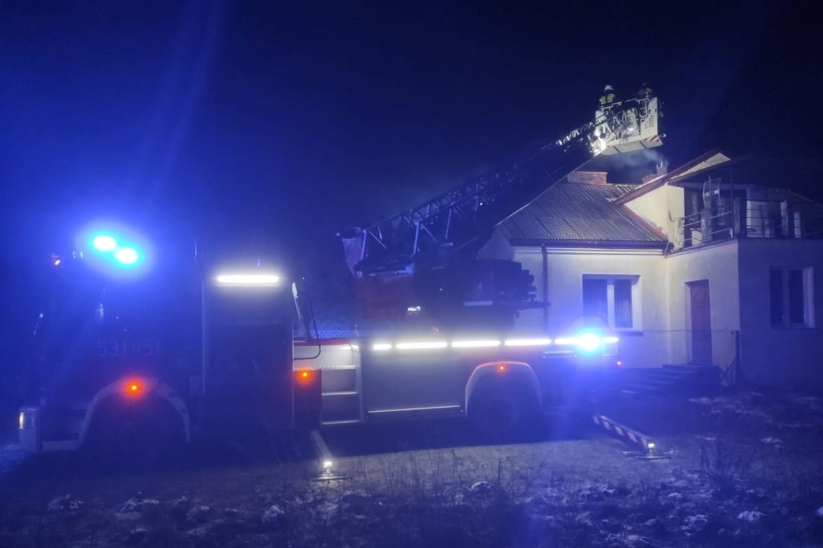 Nasielsk. Pożary sadzy w Miękoszynie i Paulinowie. W obydwu przypadkach interweniowały zastępy straży pożarnej