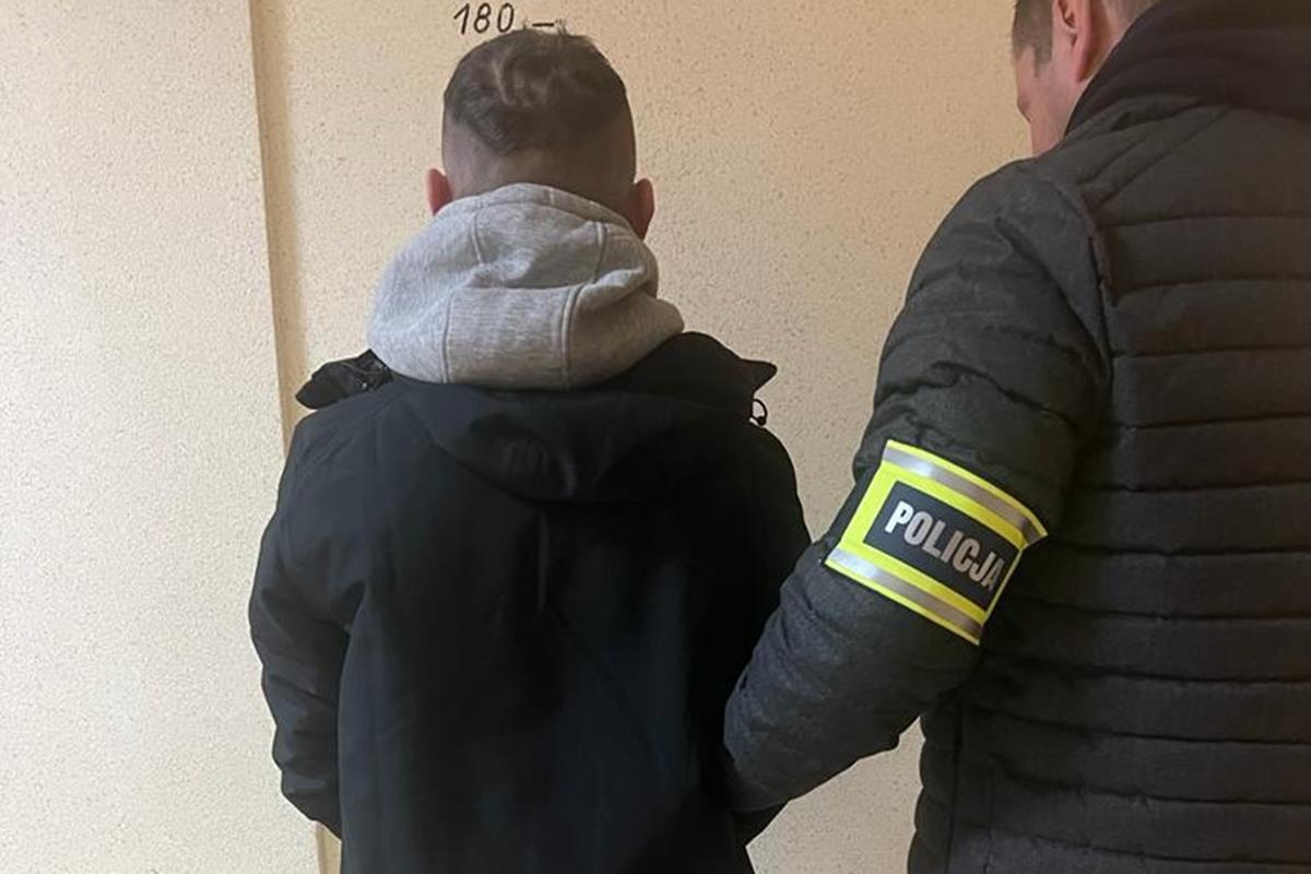 Wyciął katalizator z opla zaparkowanego w Nowym Dworze Mazowieckim. 33-latek dobrowolnie poddał się karze